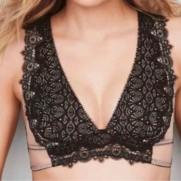 Victoria’s Secret Dream Angels Chantelle Lace Plunge Bralette Size XS - Picture 1 of 9